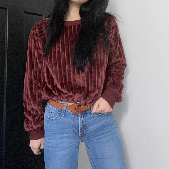 Soft Maroon ribbed texture sweater - Picture 2 of 2